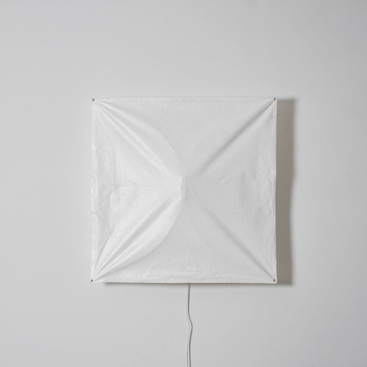 Lampa Ścienna z Papieru w Kształcie Latawca