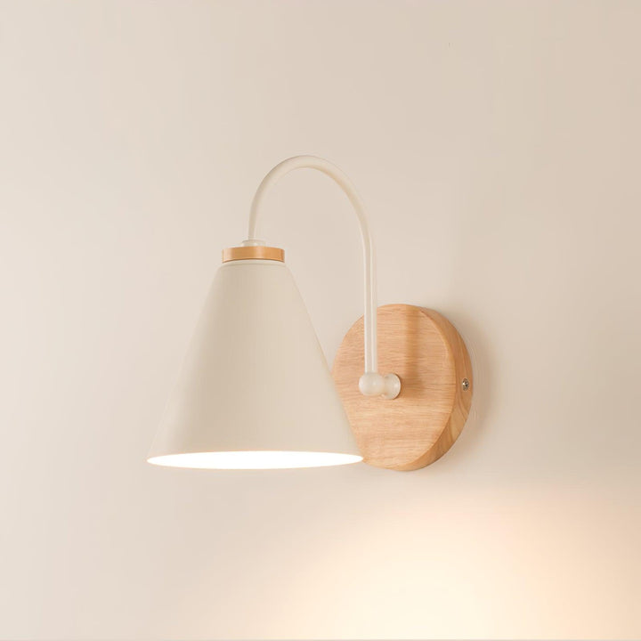 Lampa ścienna Kona w stylu skandynawskim