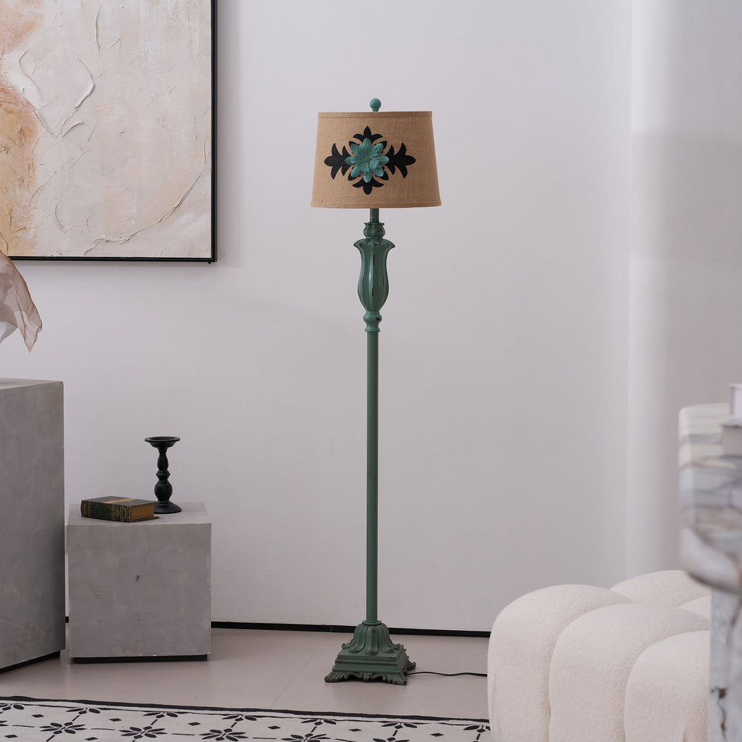Lampa podłogowa Lark