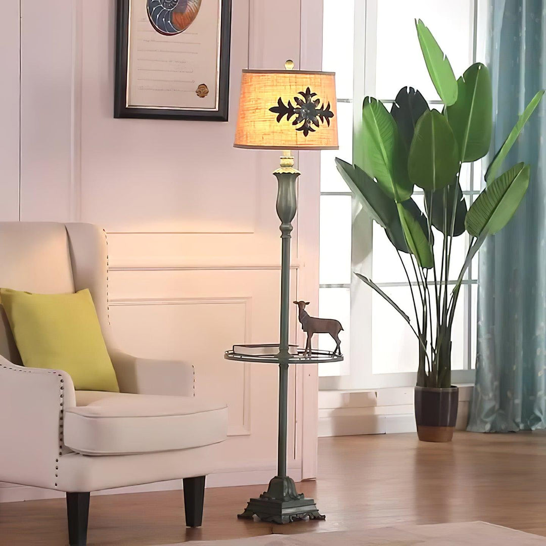 Lampa podłogowa Lark