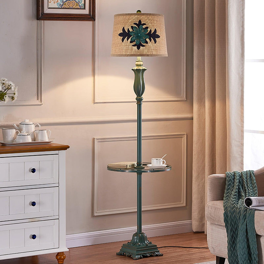 Lampa podłogowa Lark