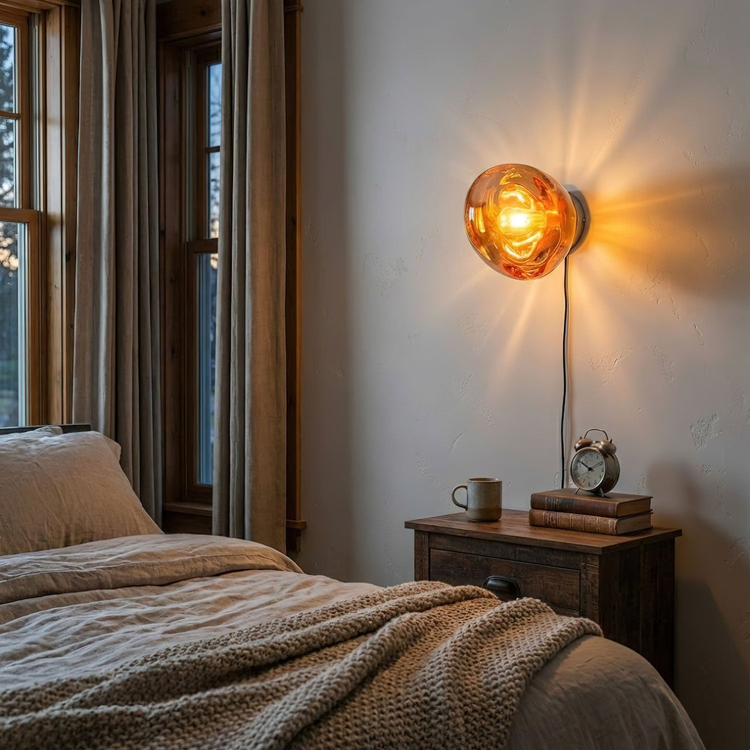 Lampa Ścienna Lava z wtyczką