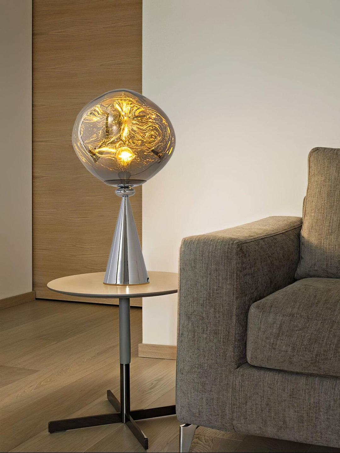 Lampa stołowa Lava Cone