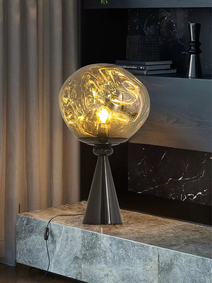 Lampa stołowa Lava Cone