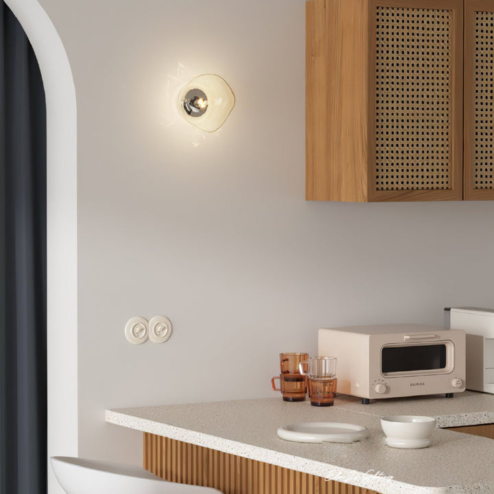 Lampa Ścienna Lava z wtyczką