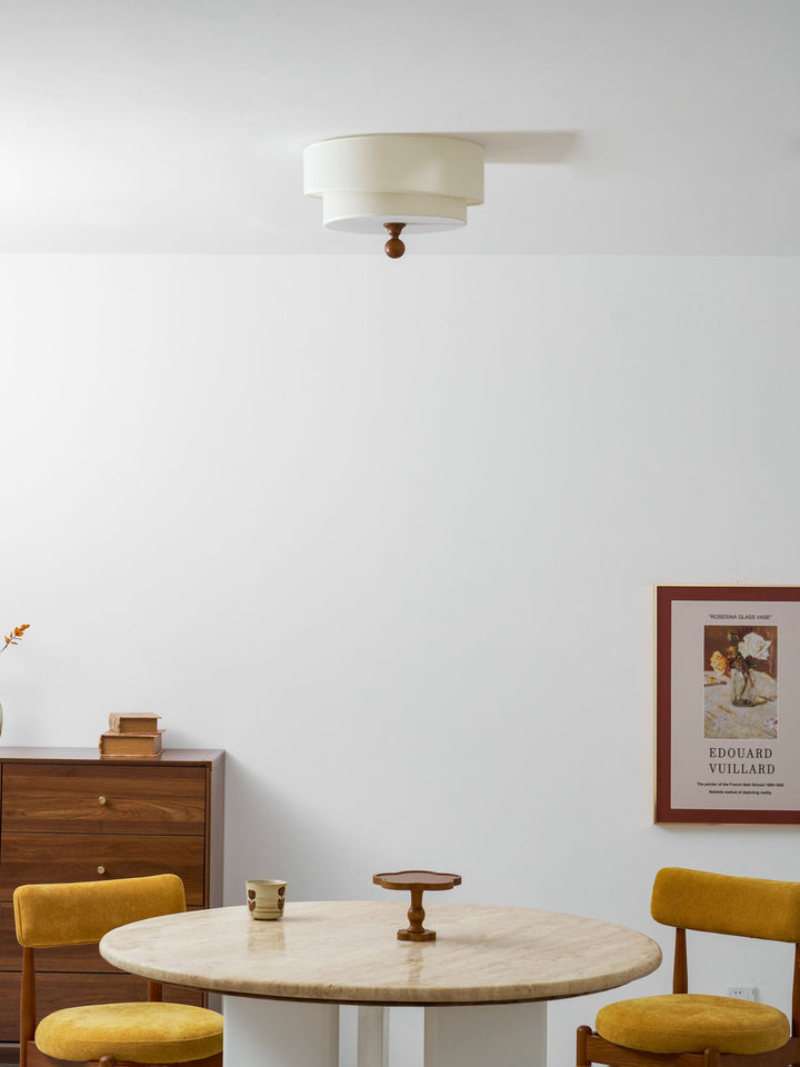 Lampa sufitowa z warstwowego materiału