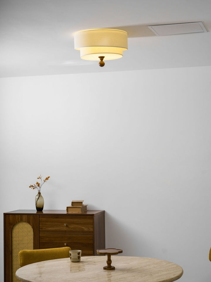 Lampa sufitowa z warstwowego materiału