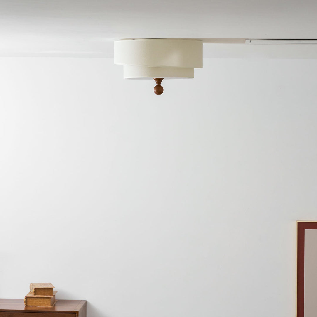 Lampa sufitowa z warstwowego materiału