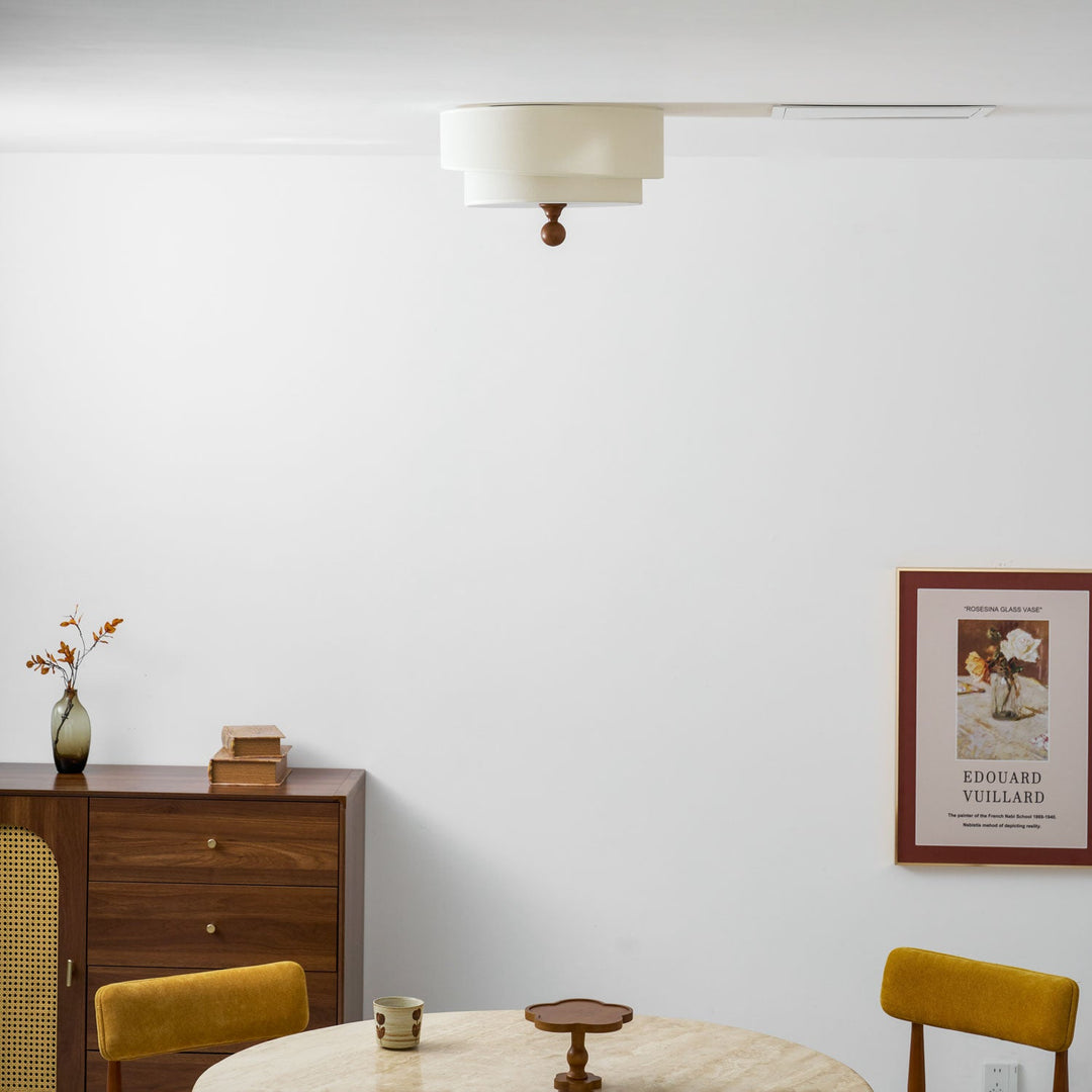 Lampa sufitowa z warstwowego materiału