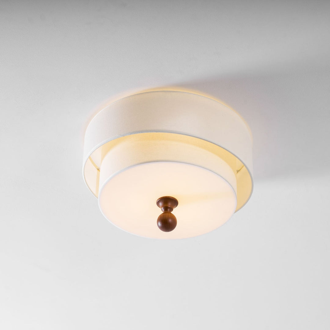 Lampa sufitowa z warstwowego materiału