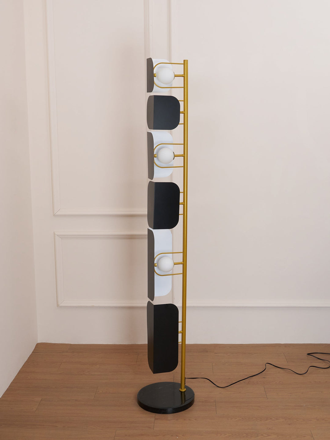 Lampa podłogowa Leagan