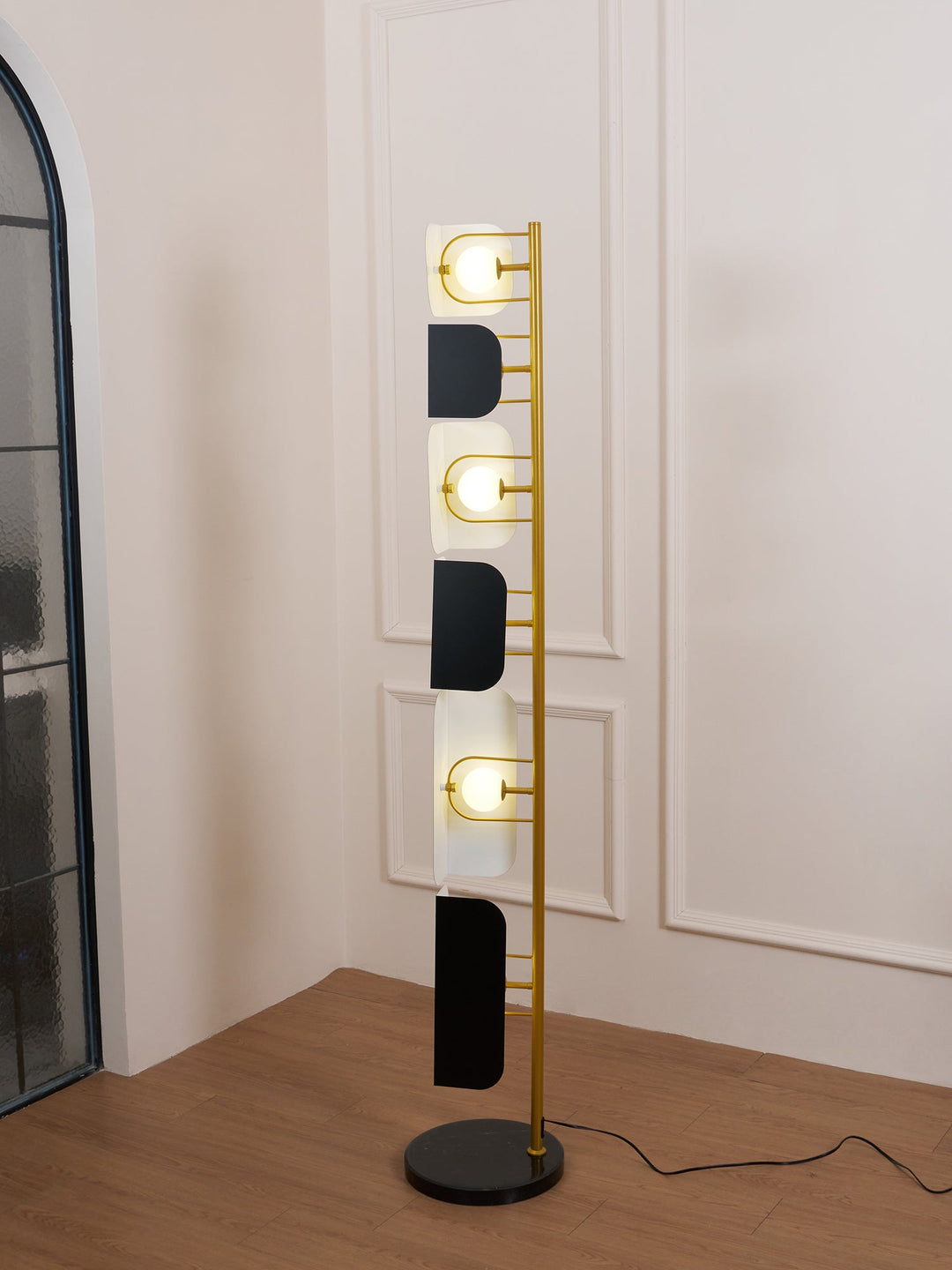 Lampa podłogowa Leagan