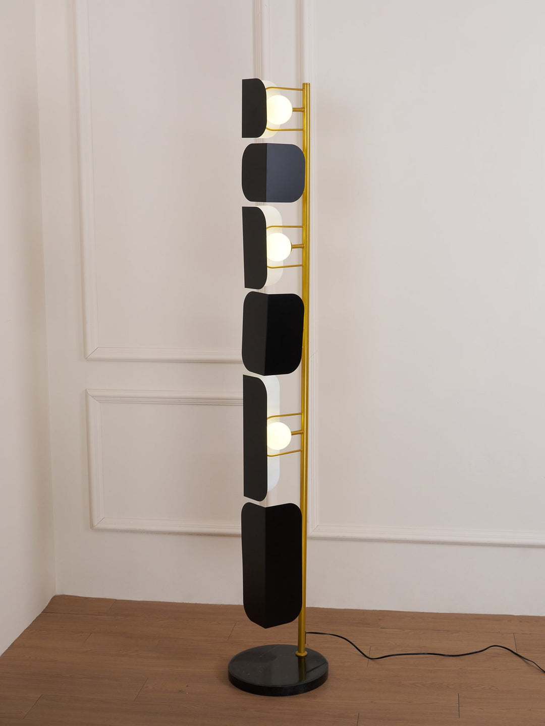 Lampa podłogowa Leagan