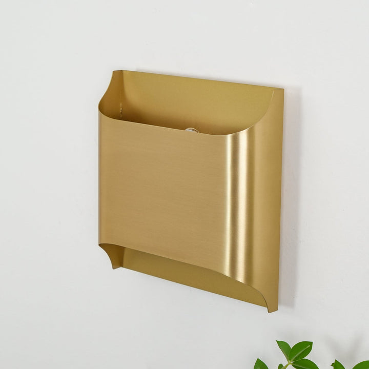 Lampa ścienna Leclerc z mosiądzu