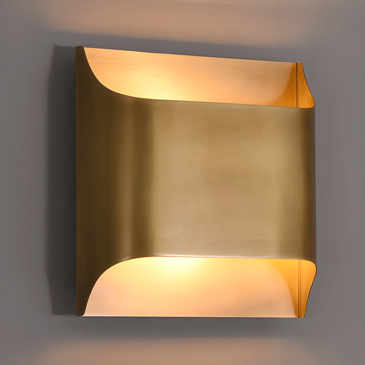 Lampa ścienna Leclerc z mosiądzu