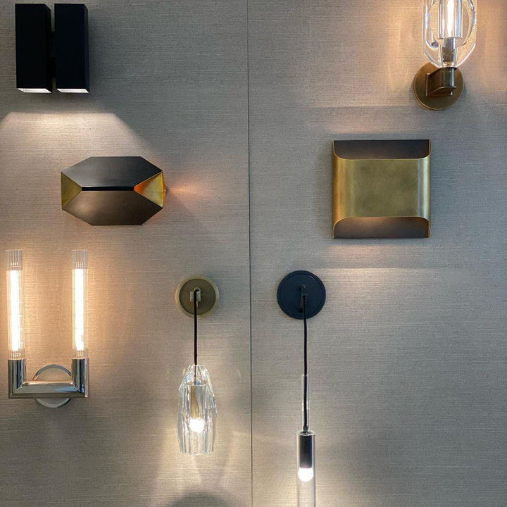 Lampa ścienna Leclerc z mosiądzu