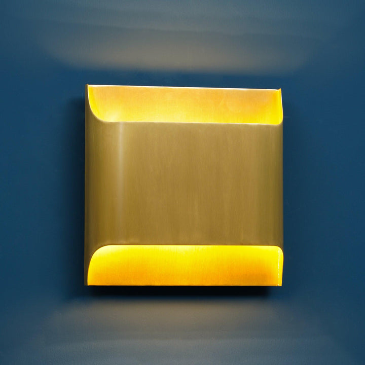 Lampa ścienna Leclerc z mosiądzu
