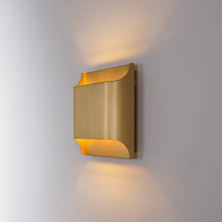 Lampa ścienna Leclerc z mosiądzu