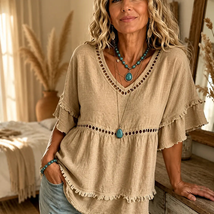 Meloria – Boho Babydoll Top z Wycięciami i Frędzlami