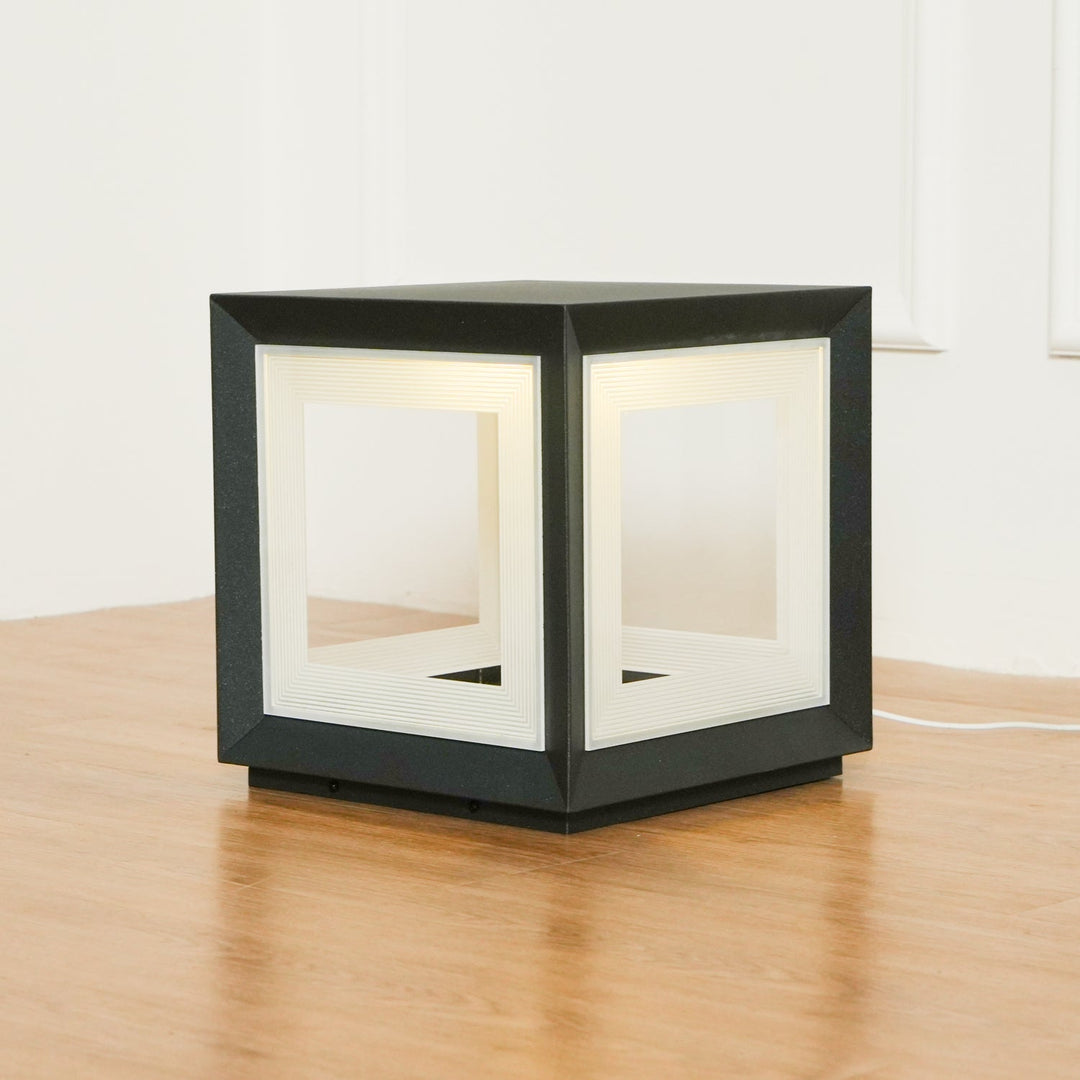 Lampa Słupowa Light Cube na Zewnątrz