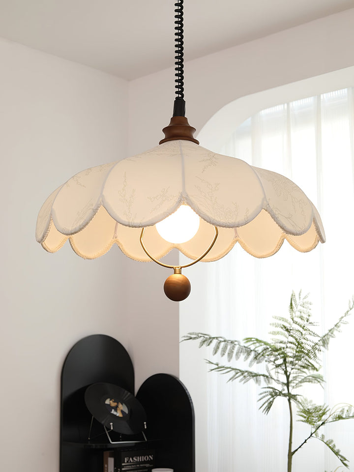 Lampa wisząca z tkaniny Lily