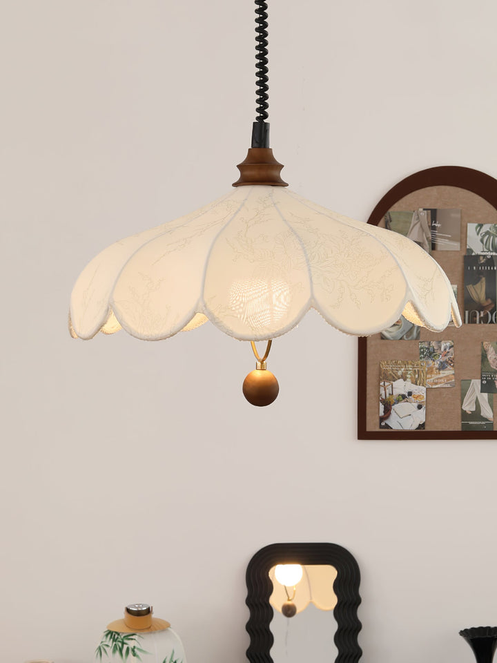 Lampa wisząca z tkaniny Lily