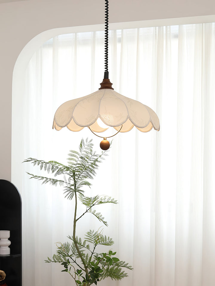 Lampa wisząca z tkaniny Lily