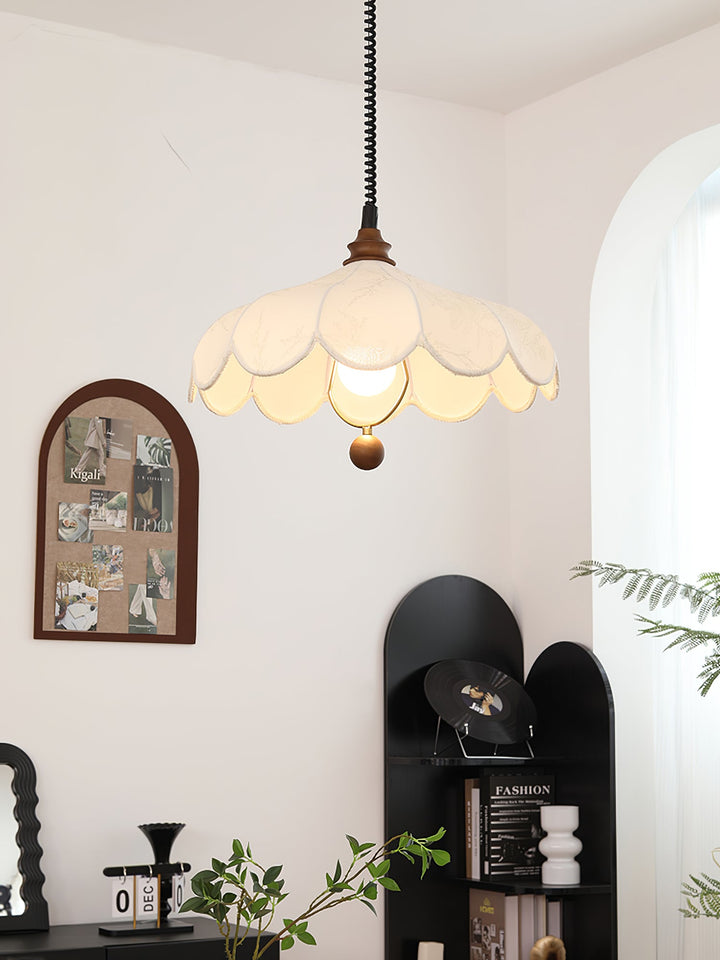 Lampa wisząca z tkaniny Lily