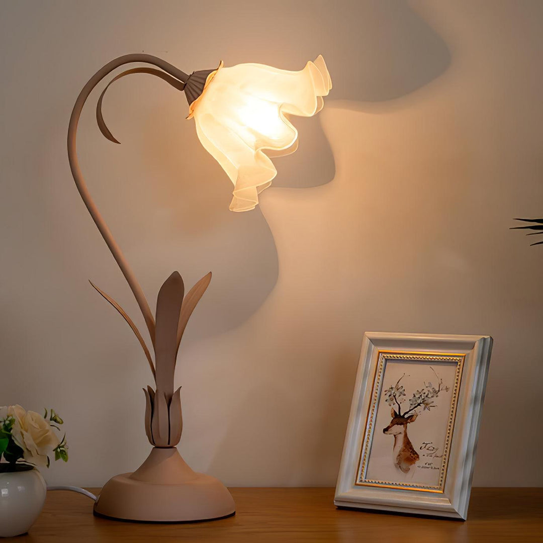 Lampa stołowa konwalia