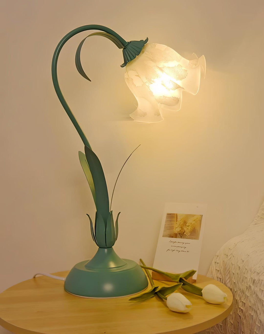 Lampa stołowa konwalia