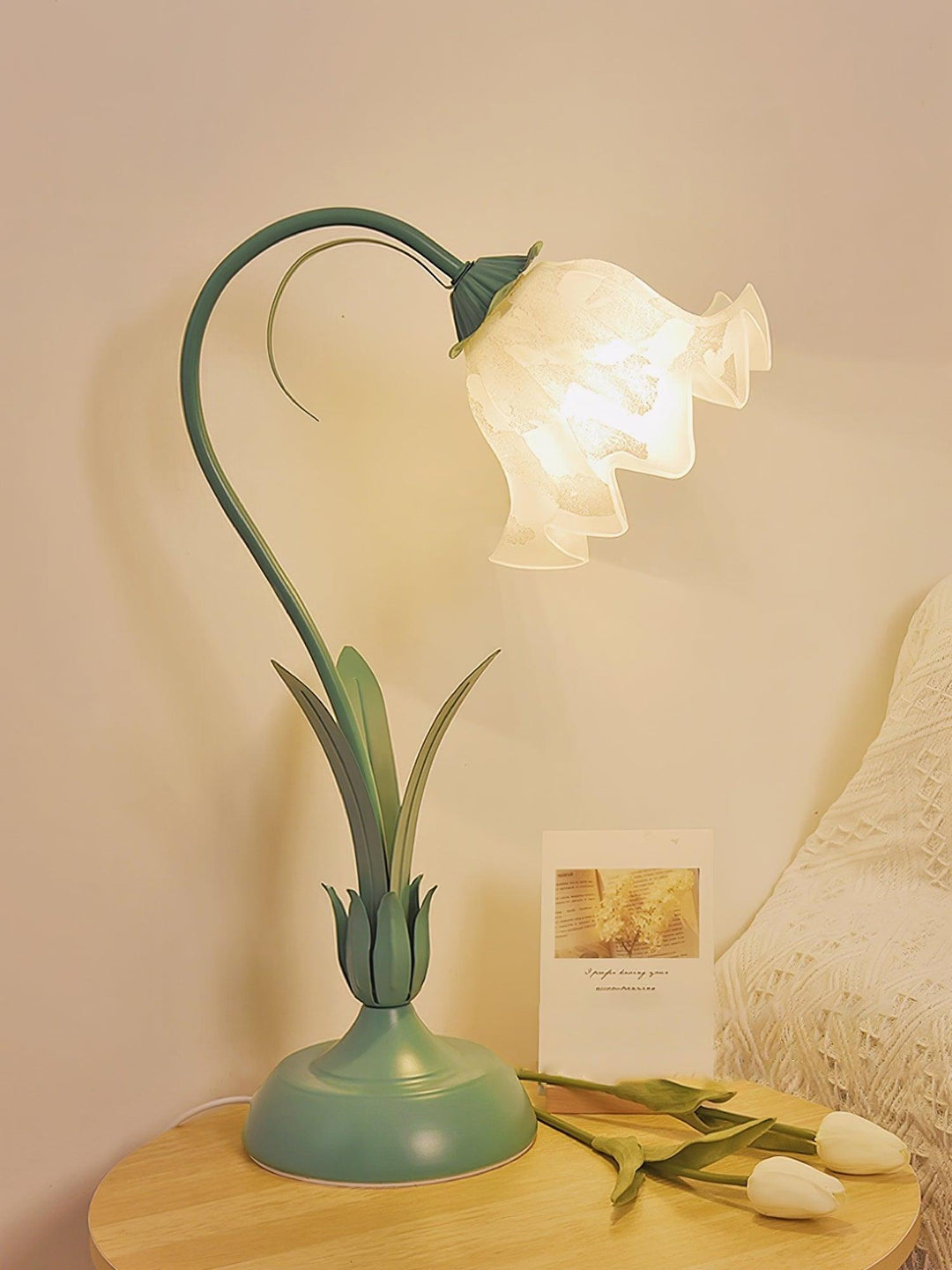 Lampa stołowa konwalia