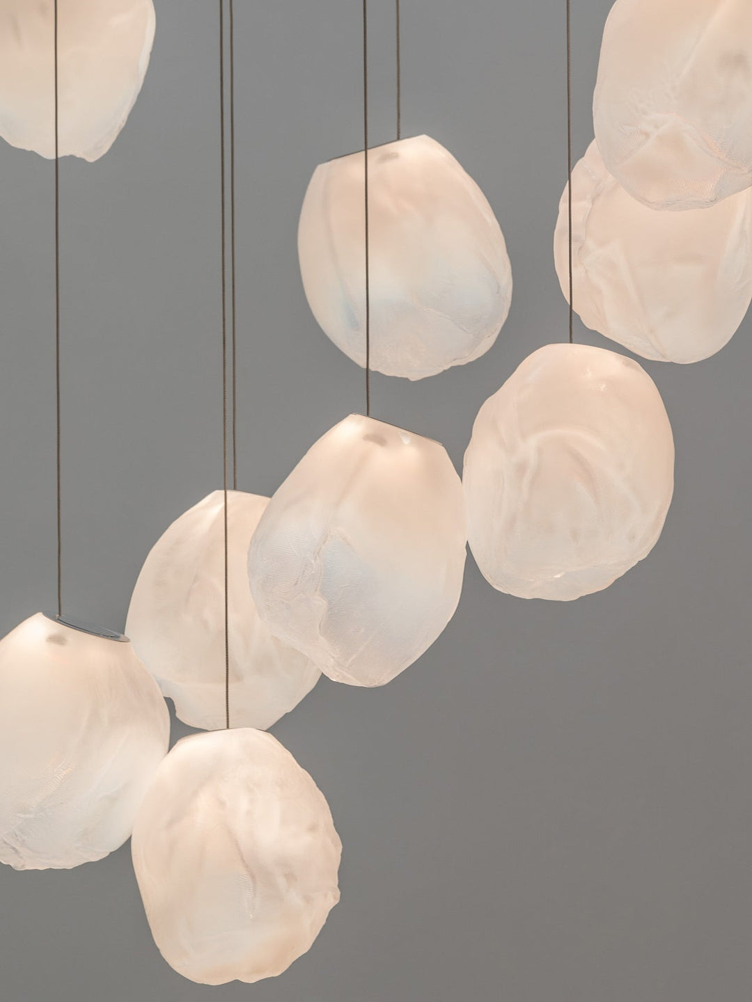 Lampa wisząca z płynnego szkła