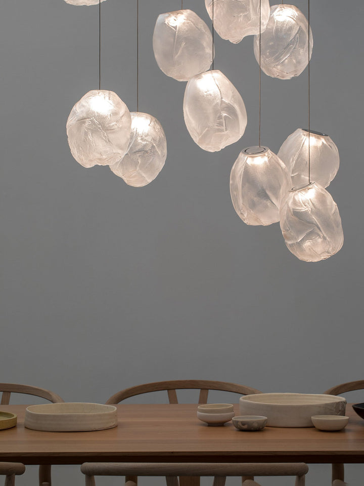 Lampa wisząca z płynnego szkła