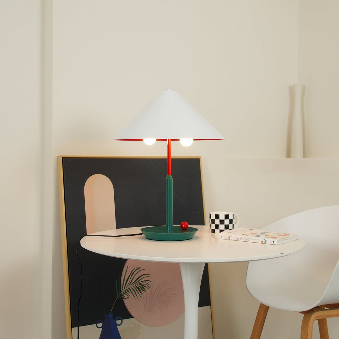 Lampka stołowa Little Eliah Cone