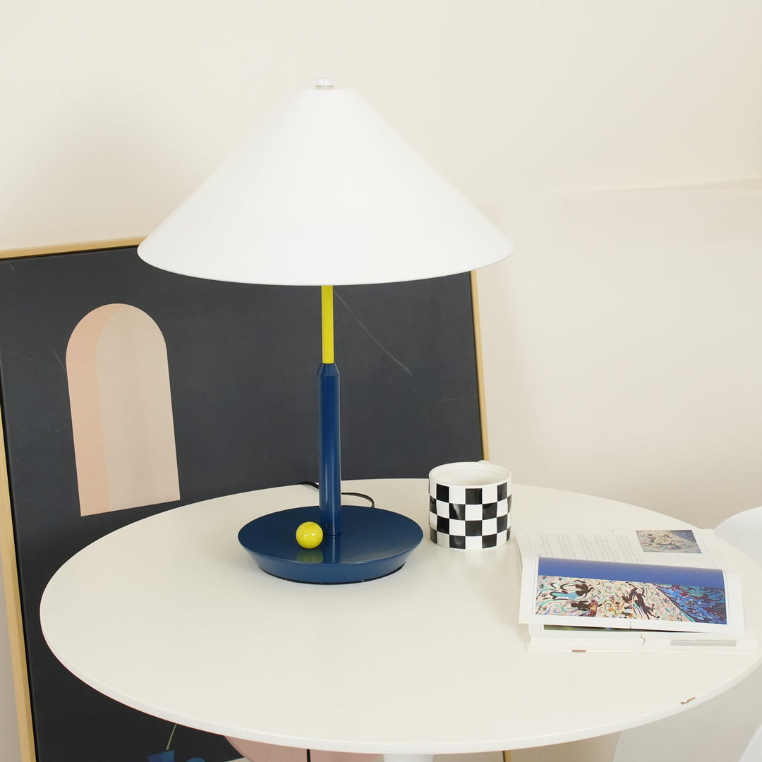 Lampka stołowa Little Eliah Cone