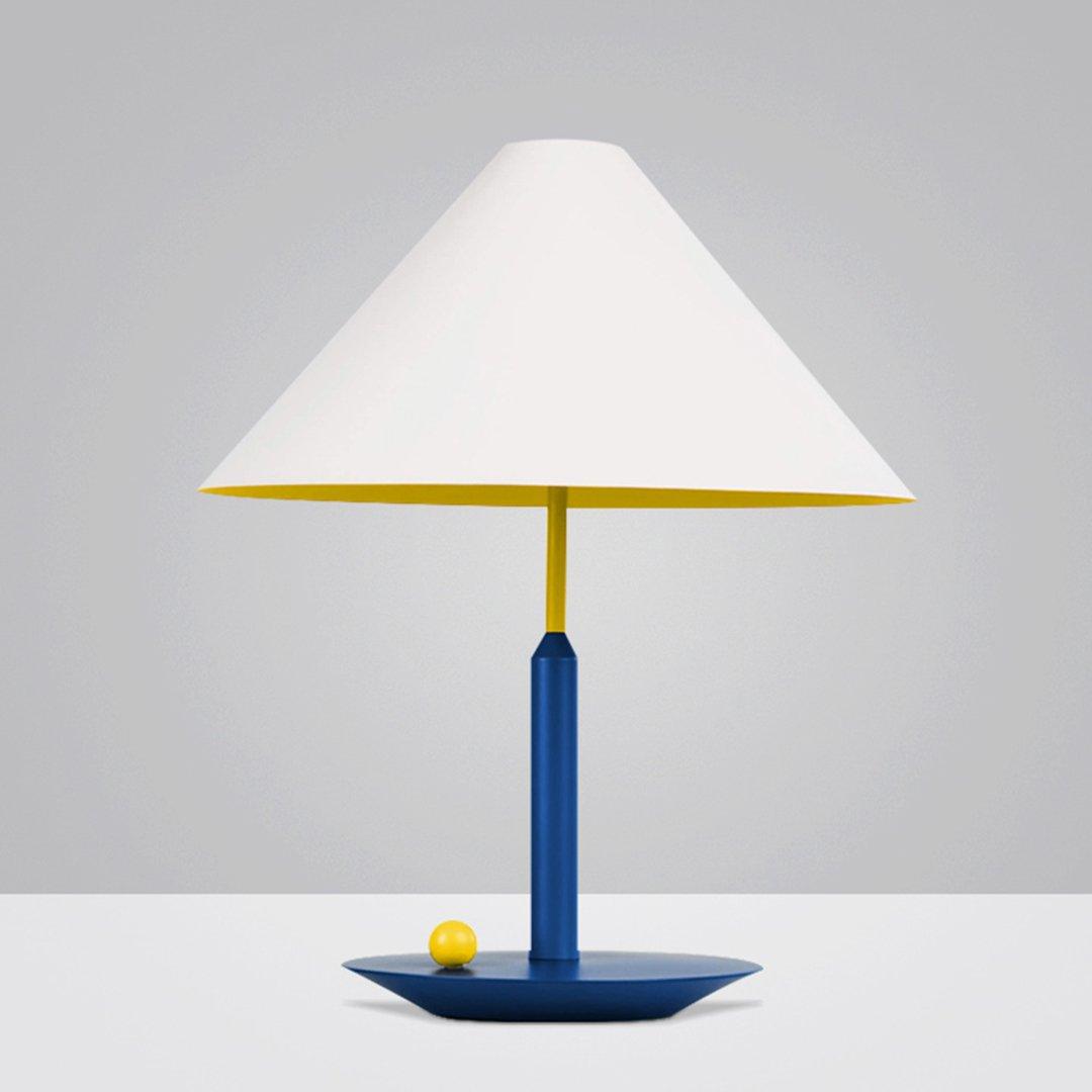 Lampka stołowa Little Eliah Cone