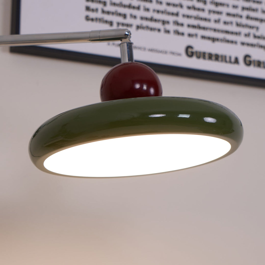 Lampa ścienna Lola z wtyczką