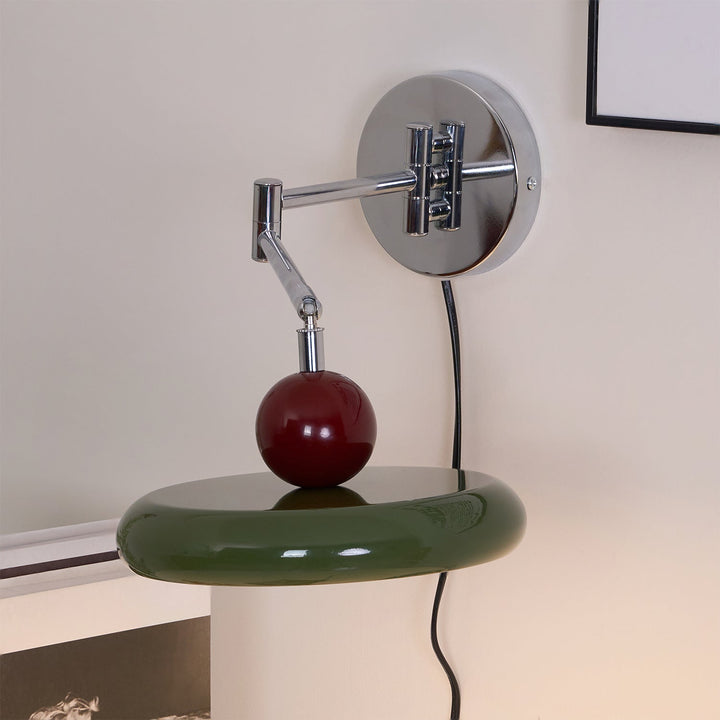 Lampa ścienna Lola z wtyczką