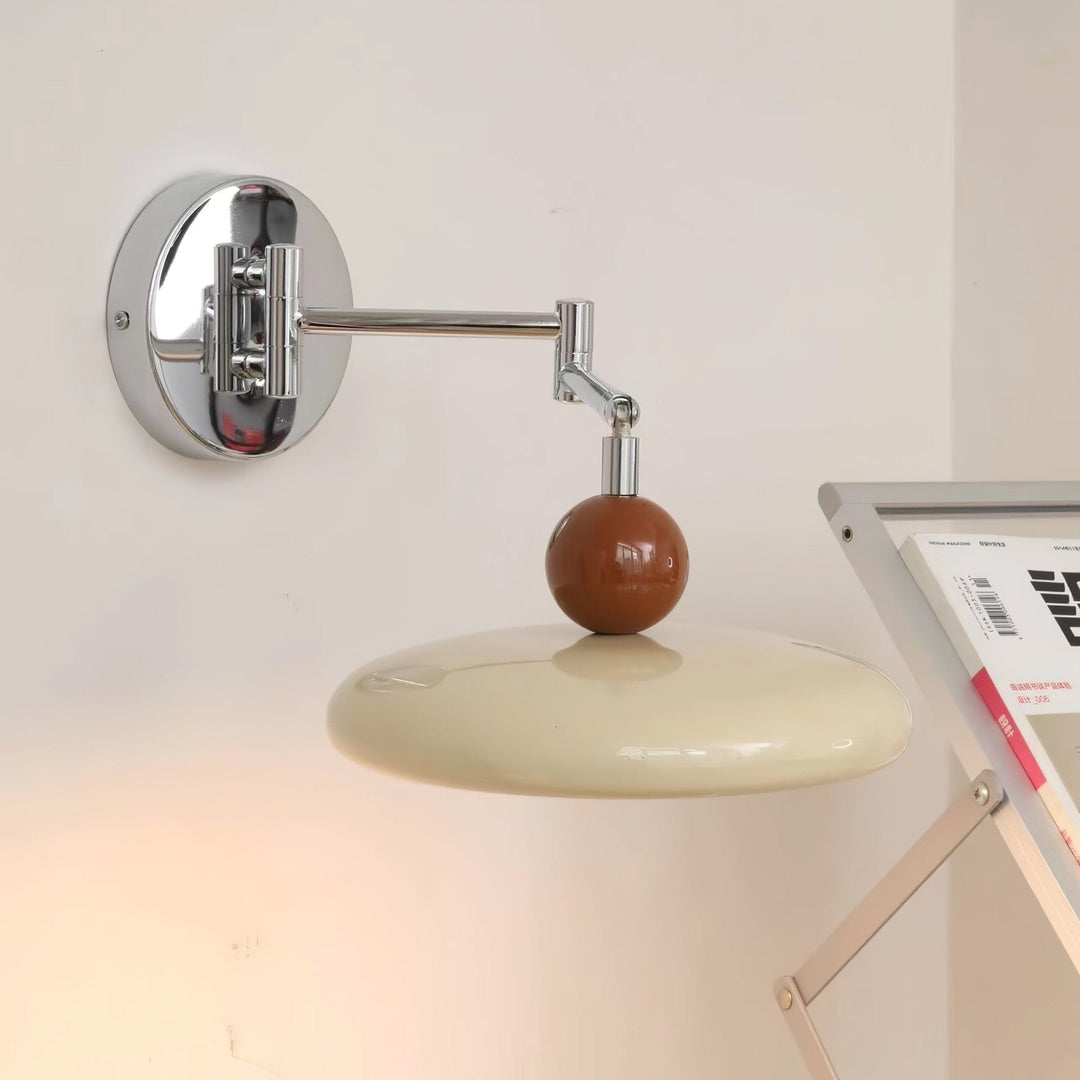 Lampa ścienna z ruchomym ramieniem Lola