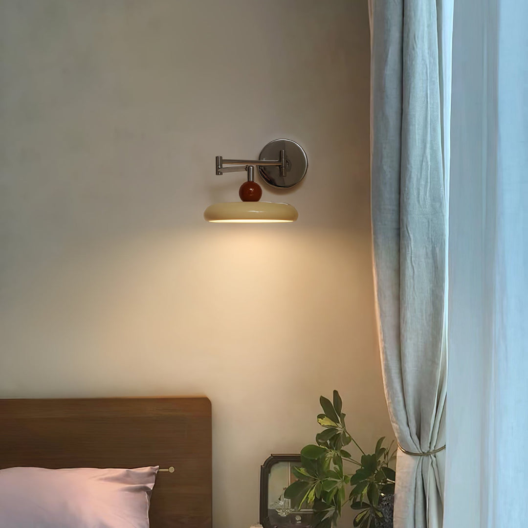 Lampa ścienna z ruchomym ramieniem Lola