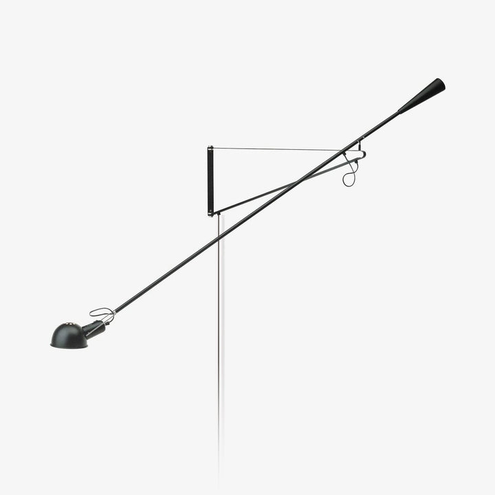 Lampa ścienna z długim ramieniem