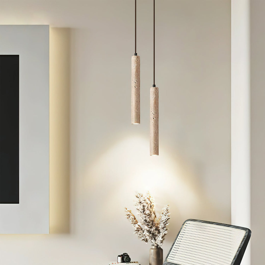 Lampa wisząca w kształcie długiego cylindra