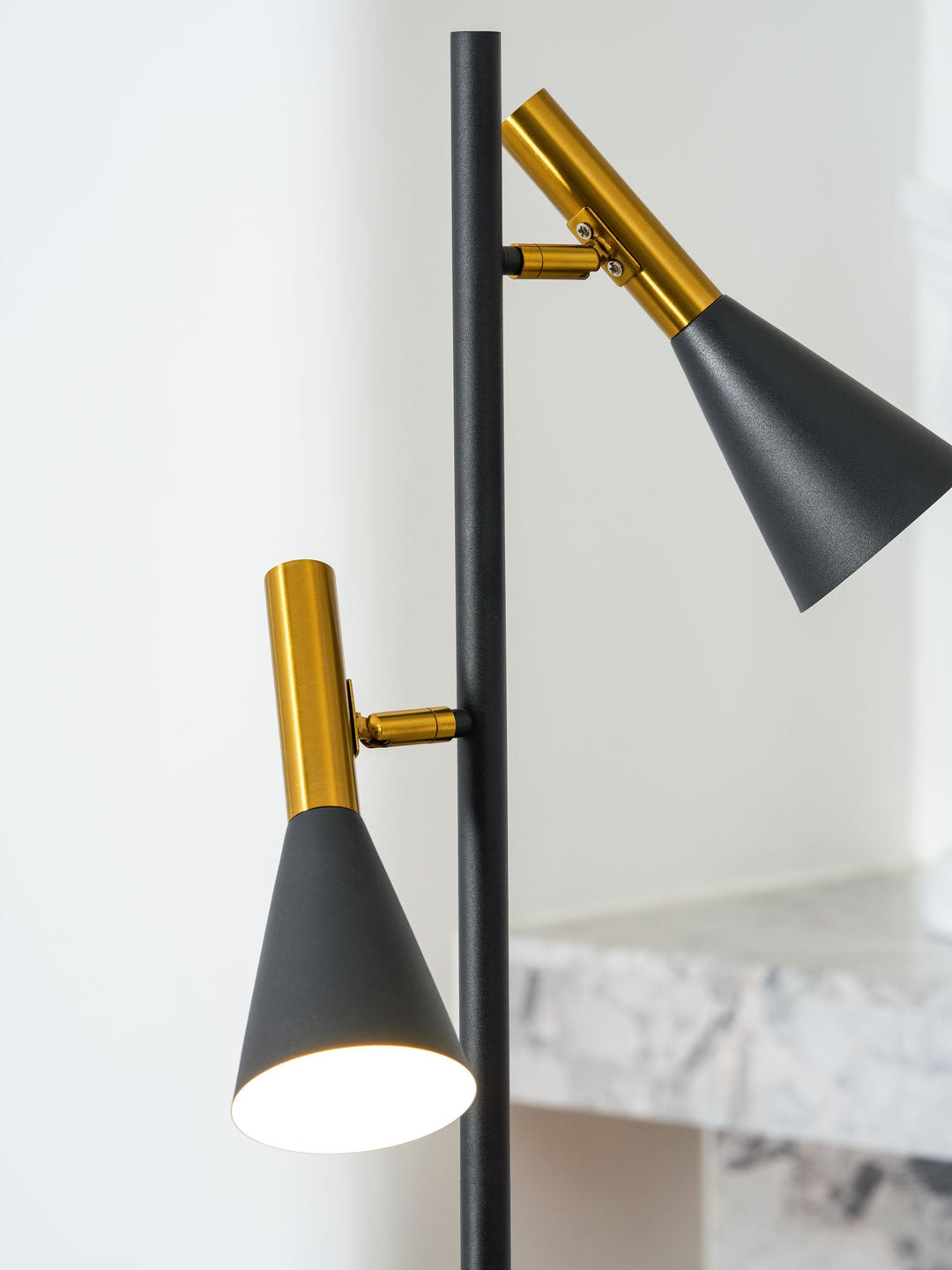 Lampa podłogowa Lron Mouth