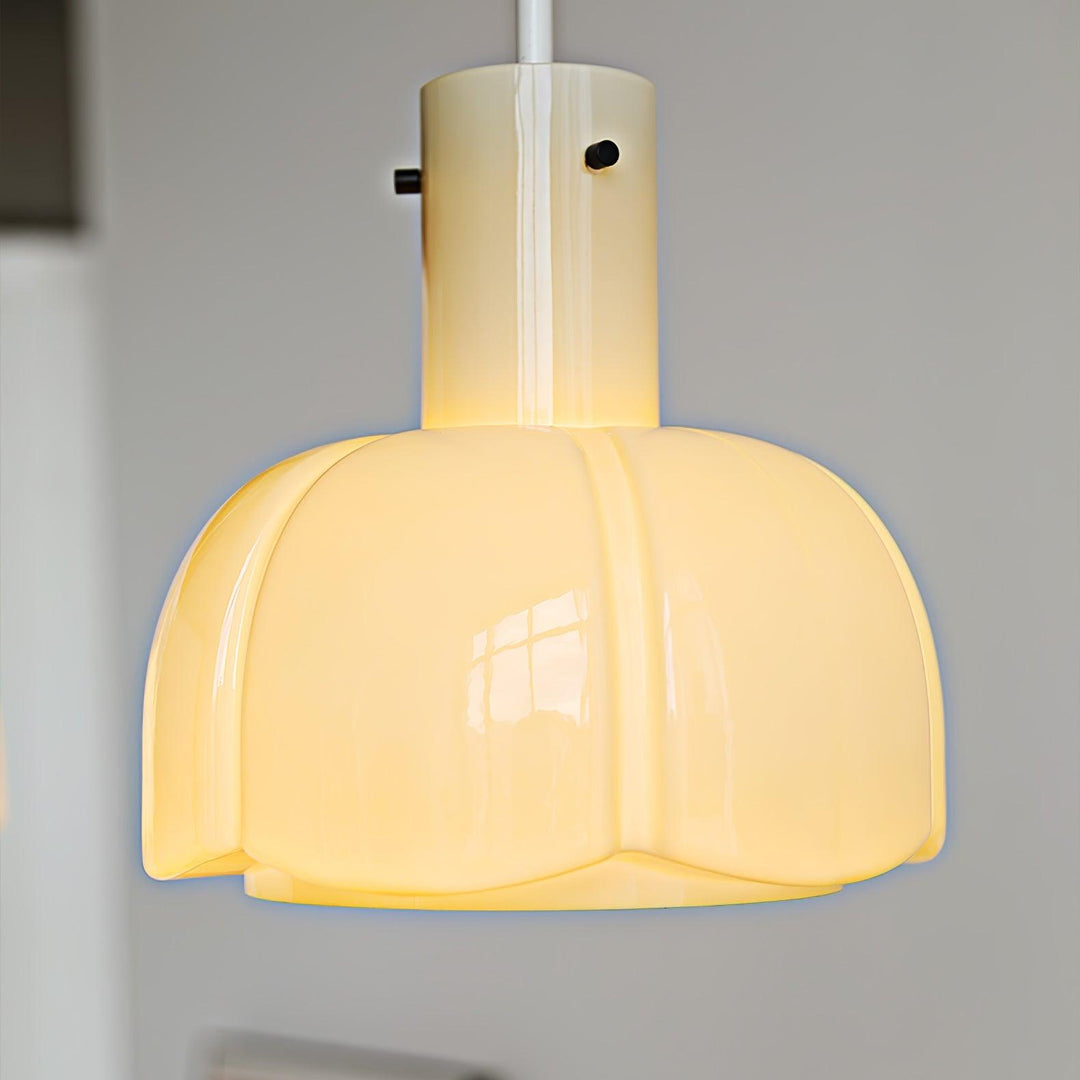 Lampa wisząca Lumina ze szklanymi płatkami