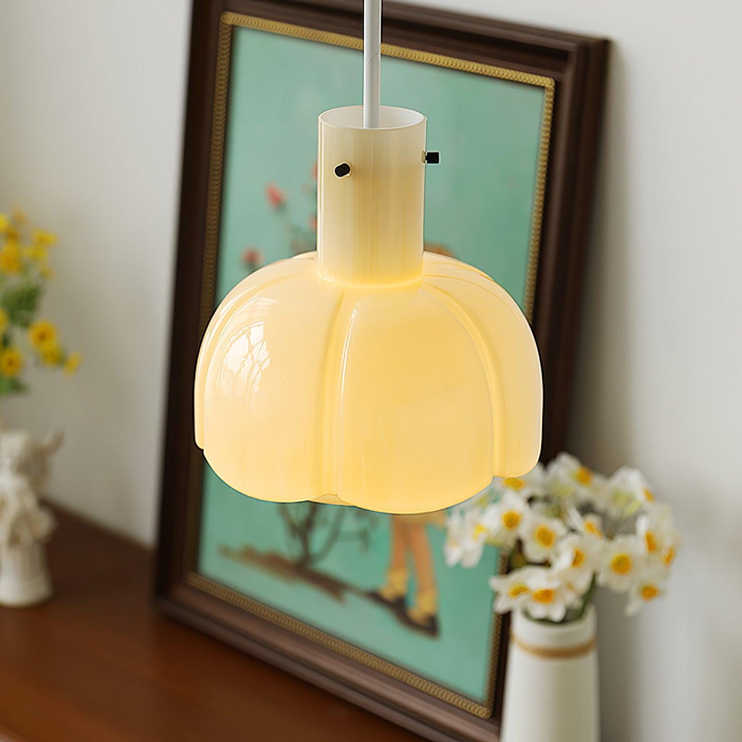 Lampa wisząca Lumina ze szklanymi płatkami