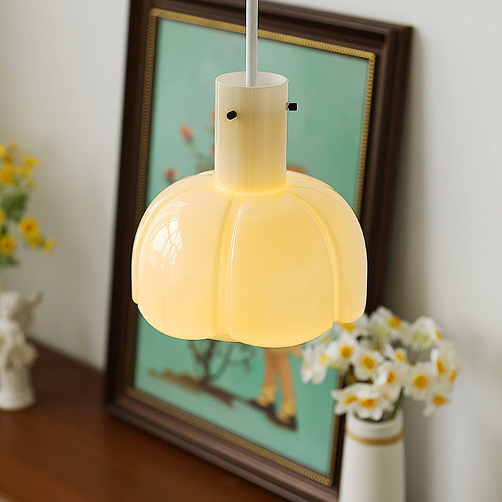 Lampa wisząca Lumina ze szklanymi płatkami