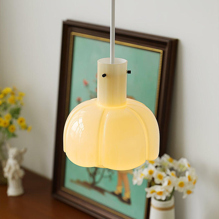 Lampa wisząca Lumina ze szklanymi płatkami