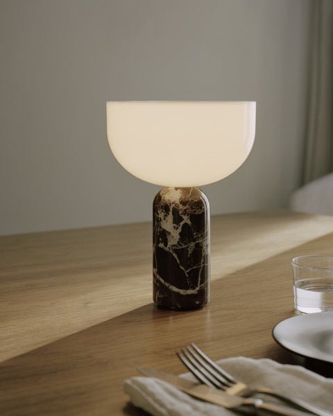Lampa stołowa Lunara z marmuru