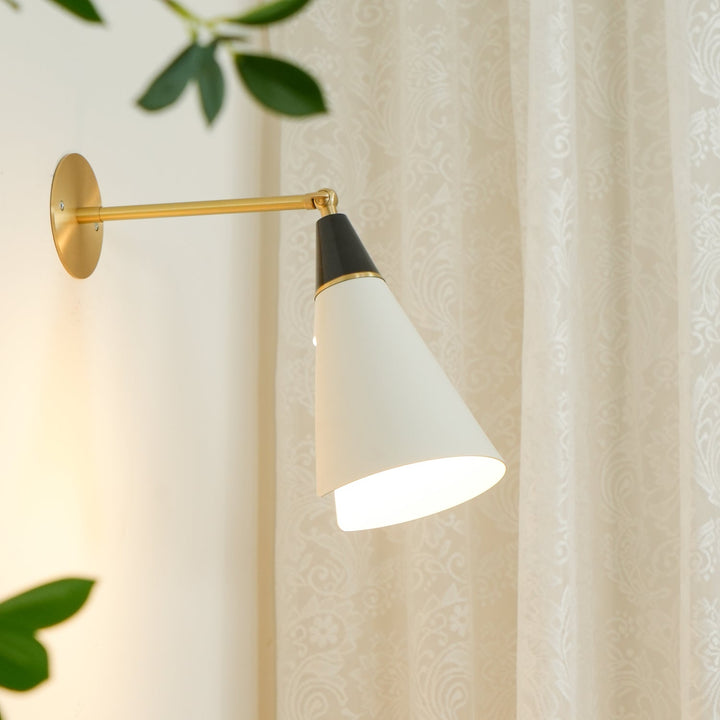 Lampa ścienna Petite Magari
