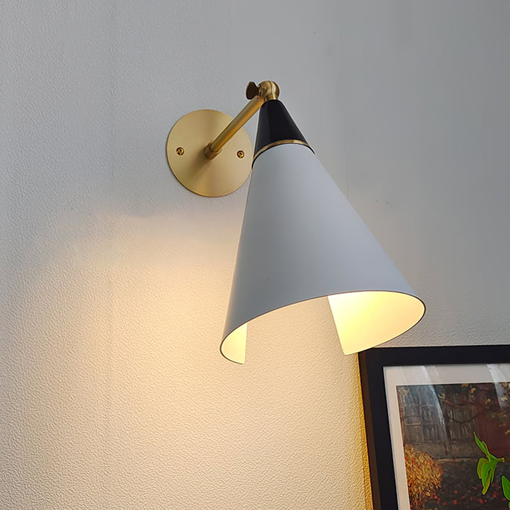 Lampa ścienna Petite Magari